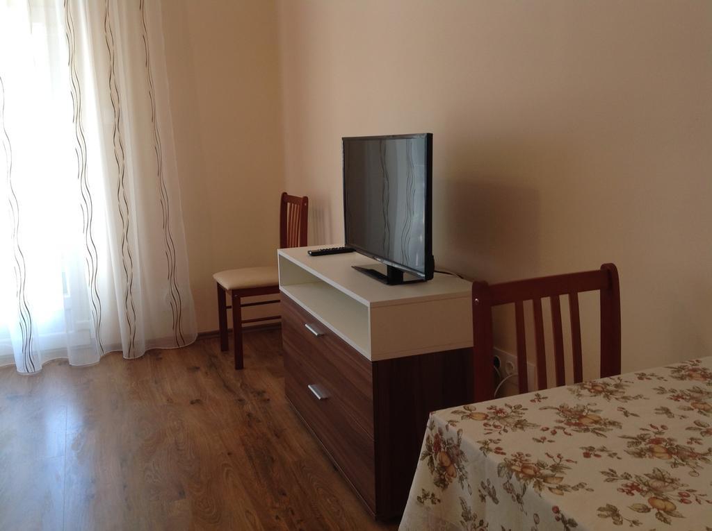 Jokai Apartmanhaz Apartment *