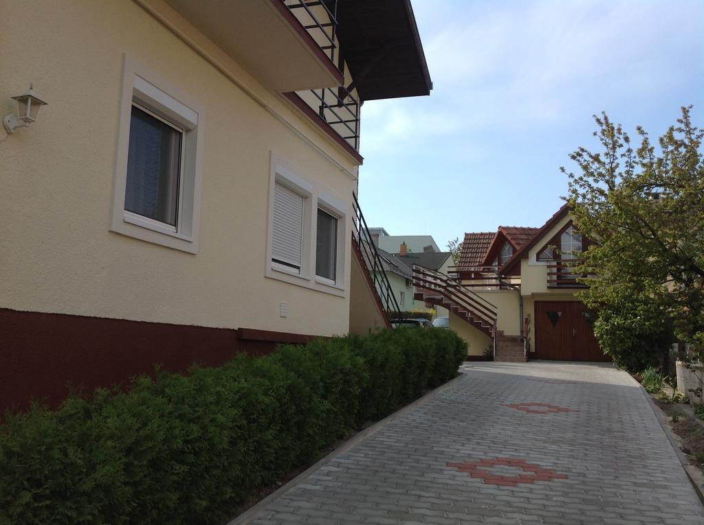 Jokai Apartmanhaz *